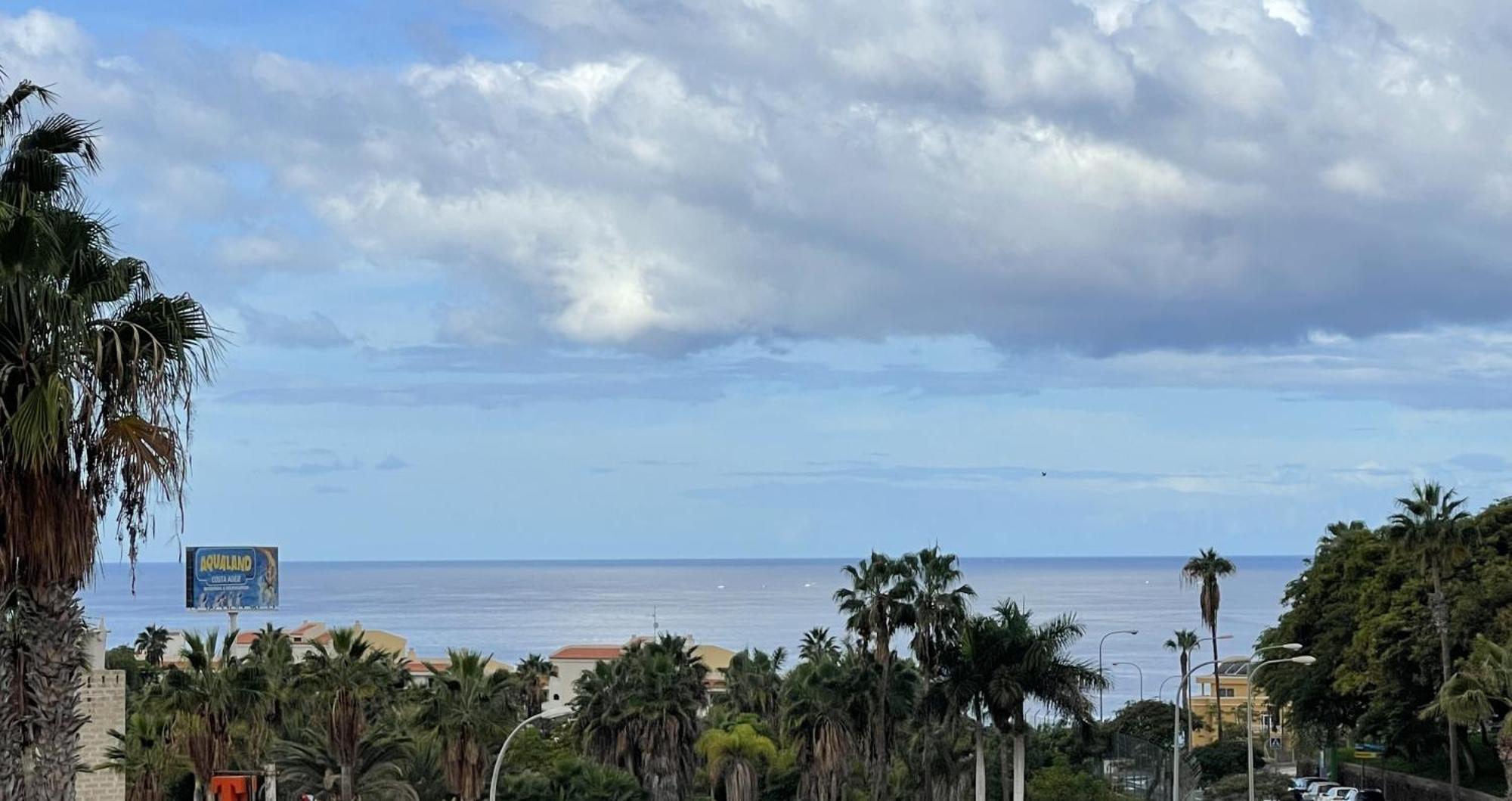 Oasis By The Ocean With Sea Views Apartment *